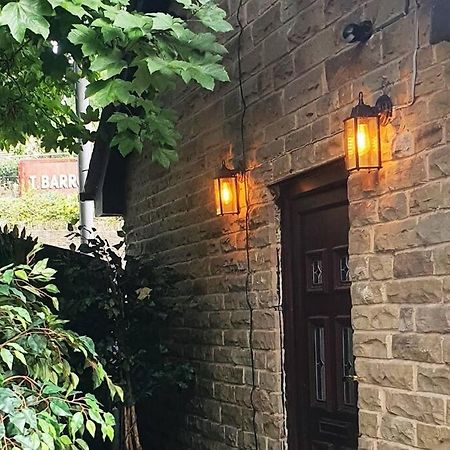 Lister Park Bradford Stylish 1Bed Coach House - Quiet & Tranquil Cottage & Parking מראה חיצוני תמונה
