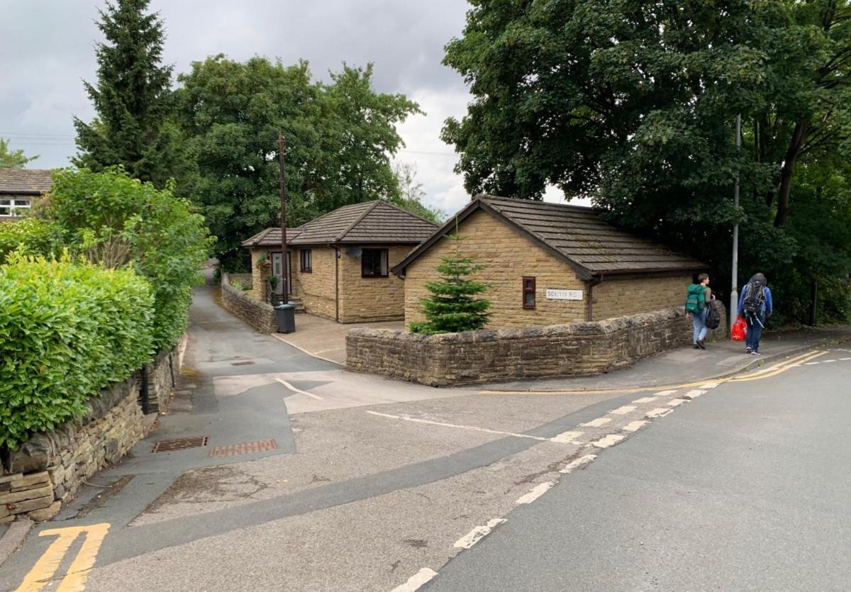 Lister Park Bradford Stylish 1Bed Coach House - Quiet & Tranquil Cottage & Parking מראה חיצוני תמונה
